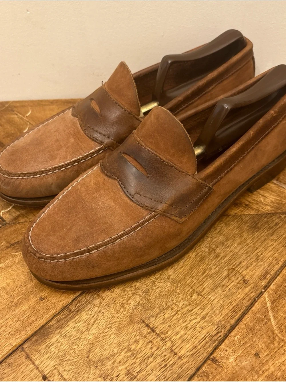 G.H. Bass & Co Weejuns Men’s Brown Leather Penny Loafer Contrast Stitch US 9.5